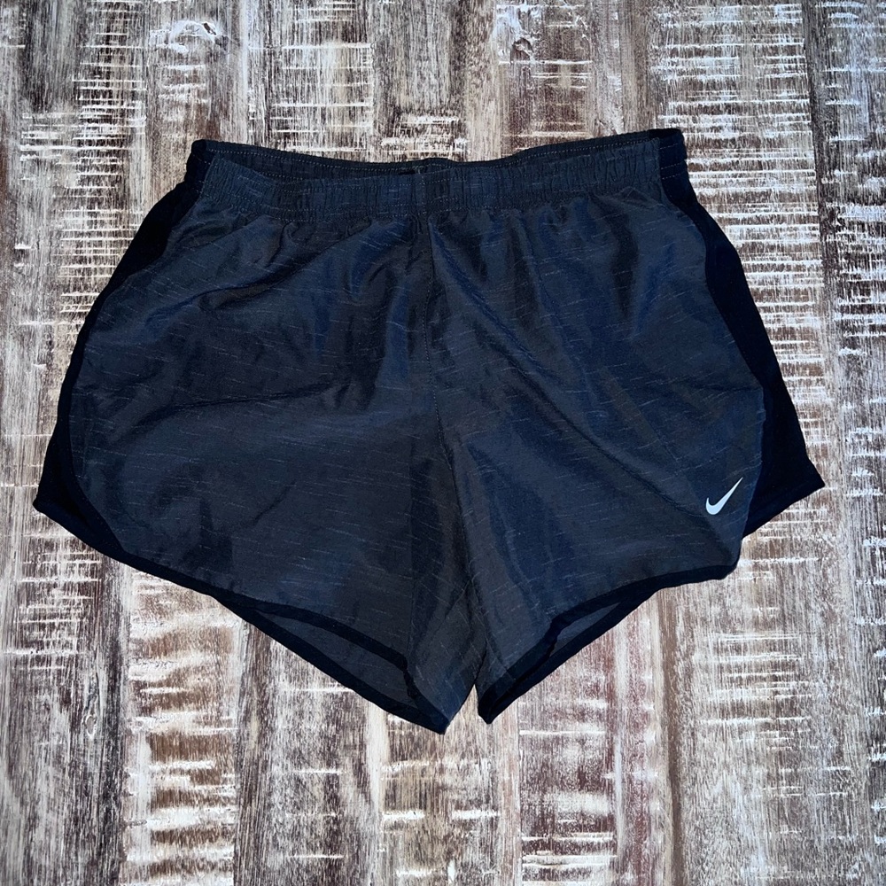 Nike DRI-FIT girls athletic shorts with liner. Size XL